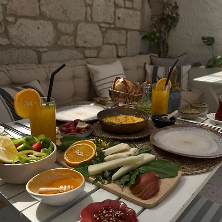 Oda ve Kahvaltı Selin Alaçatı